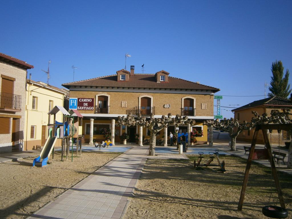 Hostal Camino De Santiago Фромиста Экстерьер фото